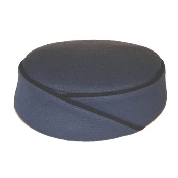 CHAPEAU COIFFE ET  BIBI  HOTESSE